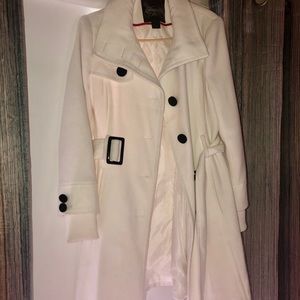 FLASH SALE 💥💥White pea coat